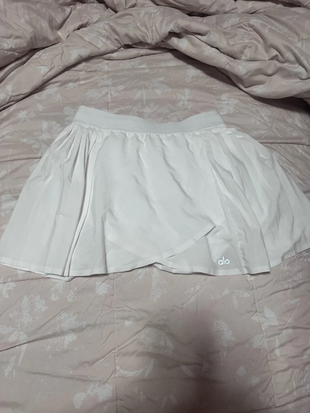 Alo skirt